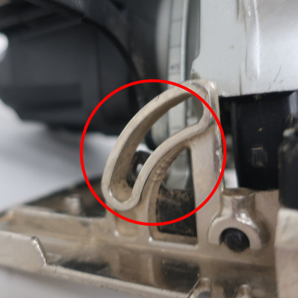 makita (マキタ) 18V対応 165mm 充電式マルノコ 黒 本体のみ 角度調節ねじ欠品 HS631D 中古