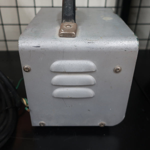 IKURATOOLS 育良精機 AC100V ポータブルトランス 変圧器 昇圧専用 PT20U 中古