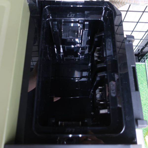 makita マキタ 18V/40Vmax対応 充電式保冷温庫 29L オリーブ 本体のみ ACアダプタ・シガーソケット用コード付 CW004GZO 中古美品