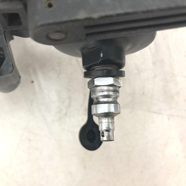 makita マキタ 50mm 高圧エア釘打 エアダスタ付 赤 ケース付 AN534H 中古