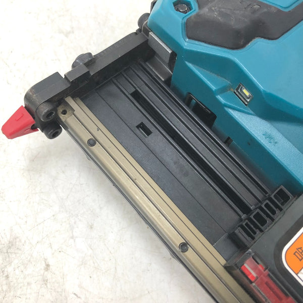 makita マキタ 14.4V対応 35mm 充電式ピンタッカ ピン釘打機 本体のみ ケース付 PT352DZK 中古