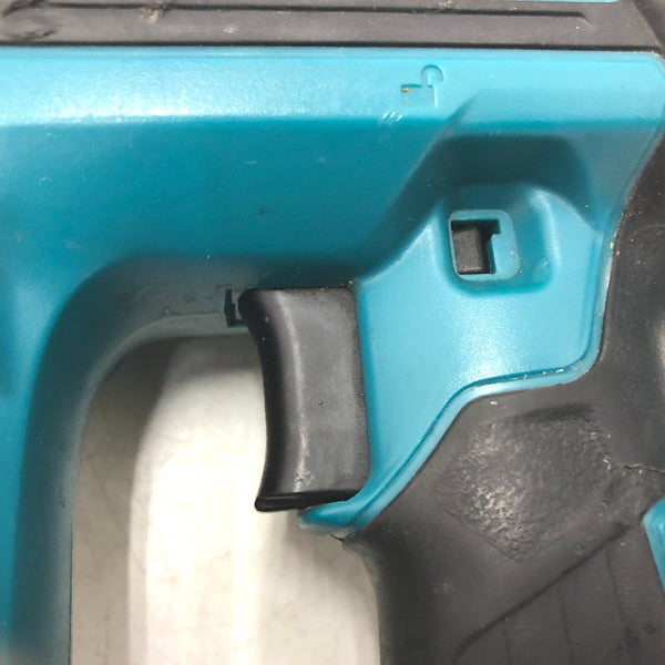 makita マキタ 14.4V対応 35mm 充電式ピンタッカ ピン釘打機 本体のみ ケース付 PT352DZK 中古