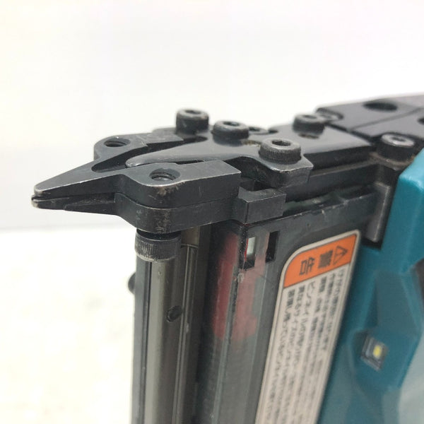 makita マキタ 14.4V対応 35mm 充電式ピンタッカ ピン釘打機 本体のみ PT352D 中古