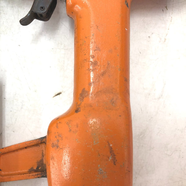 MAX マックス 4×32mm 常圧釘打機 ステープル用エアタッカ 4MAステープル対応 本体のみ TA-52/432MA 中古