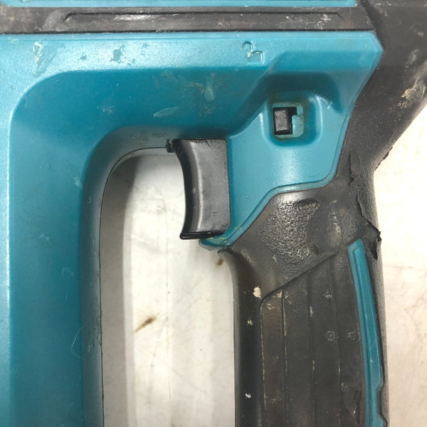 makita マキタ 18V対応 35mm 充電式面木釘打 フィニッシュネイラ ケース・本体のみセット FN350DZK 中古