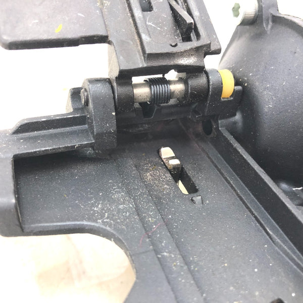 makita マキタ 50mm 鋼板用エア釘打 ケース付 AN510B 中古美品