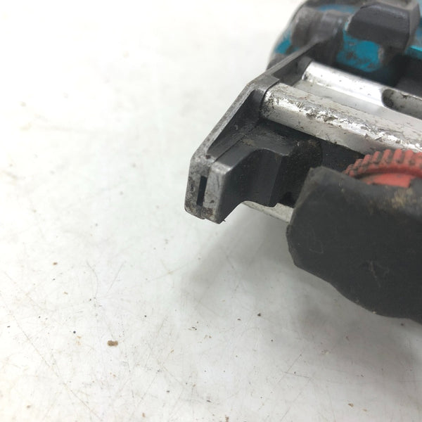 高圧エアタッカ