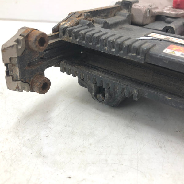 高圧ステープル用エアネイラ