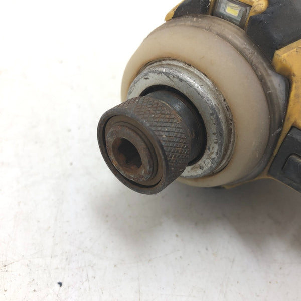 インパクトドライバ TD172D