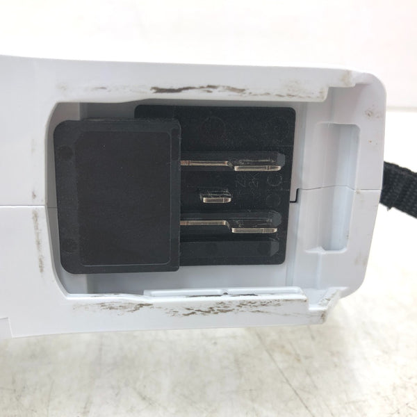 makita マキタ 10.8V 1.5Ah 充電式クリーナ 紙パック式 ワンタッチスイッチ 白 充電器・バッテリ1個付 CL107FD 中古