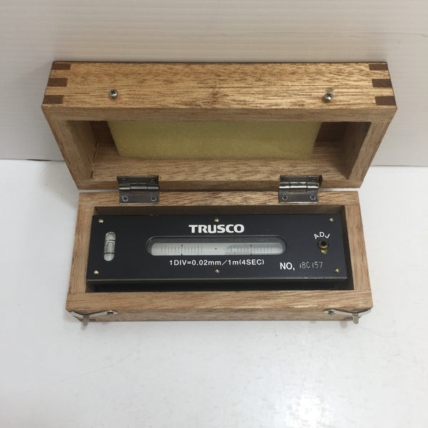 TRUSCO中山 平形精密水準器 A級 寸法150 感度0.02 平面度測定用 スコヤ ケース付 TFL-A1502 中古